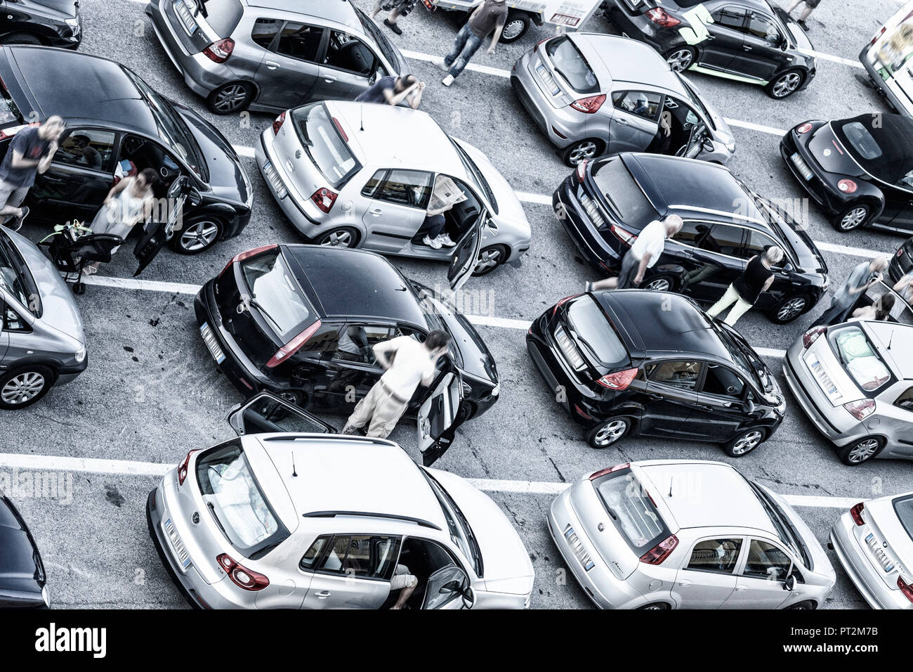 Autos im Verkehr Stockfoto