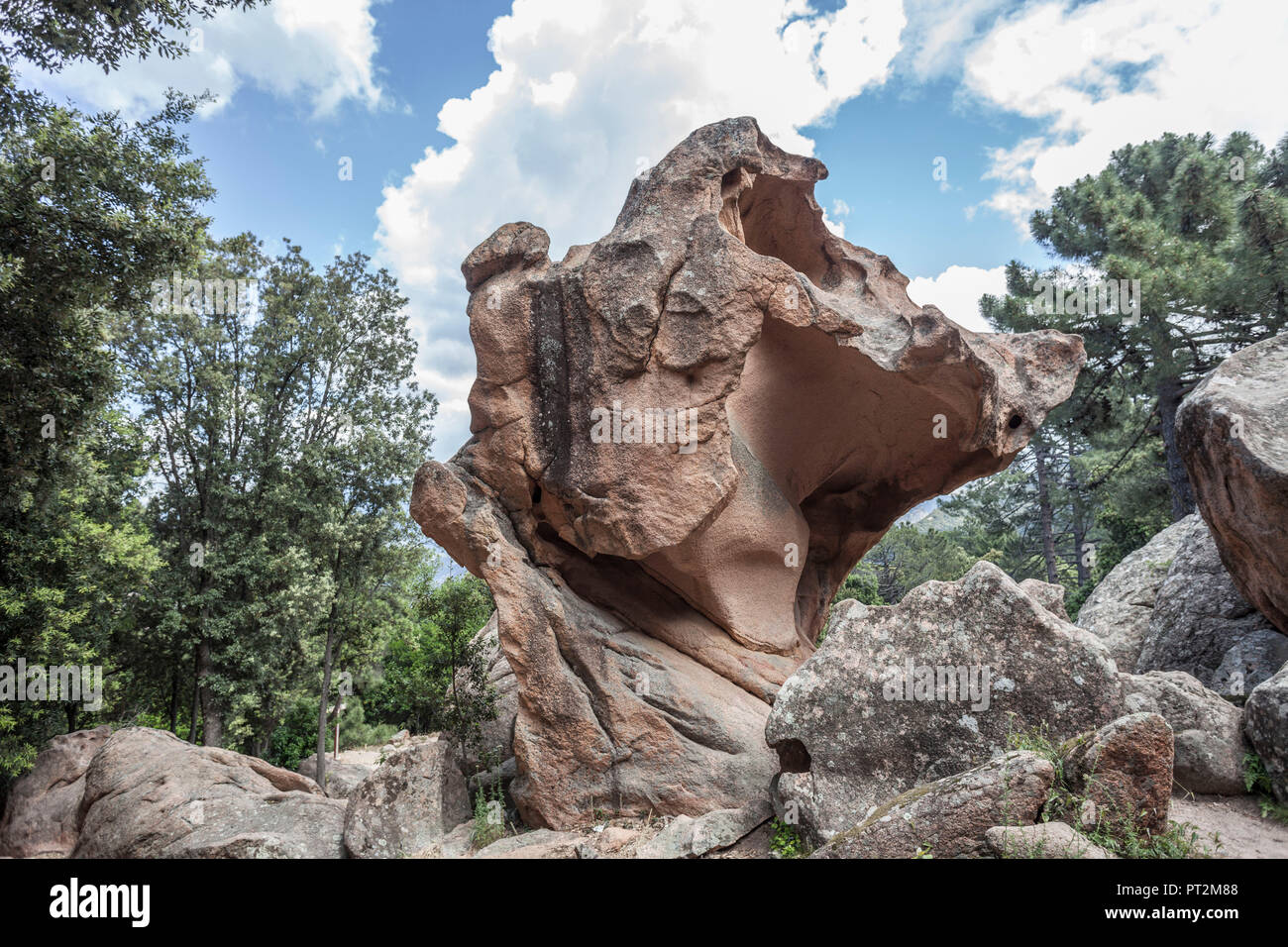 Bizarre rötliche Fels, Calanches de Piana Stockfoto