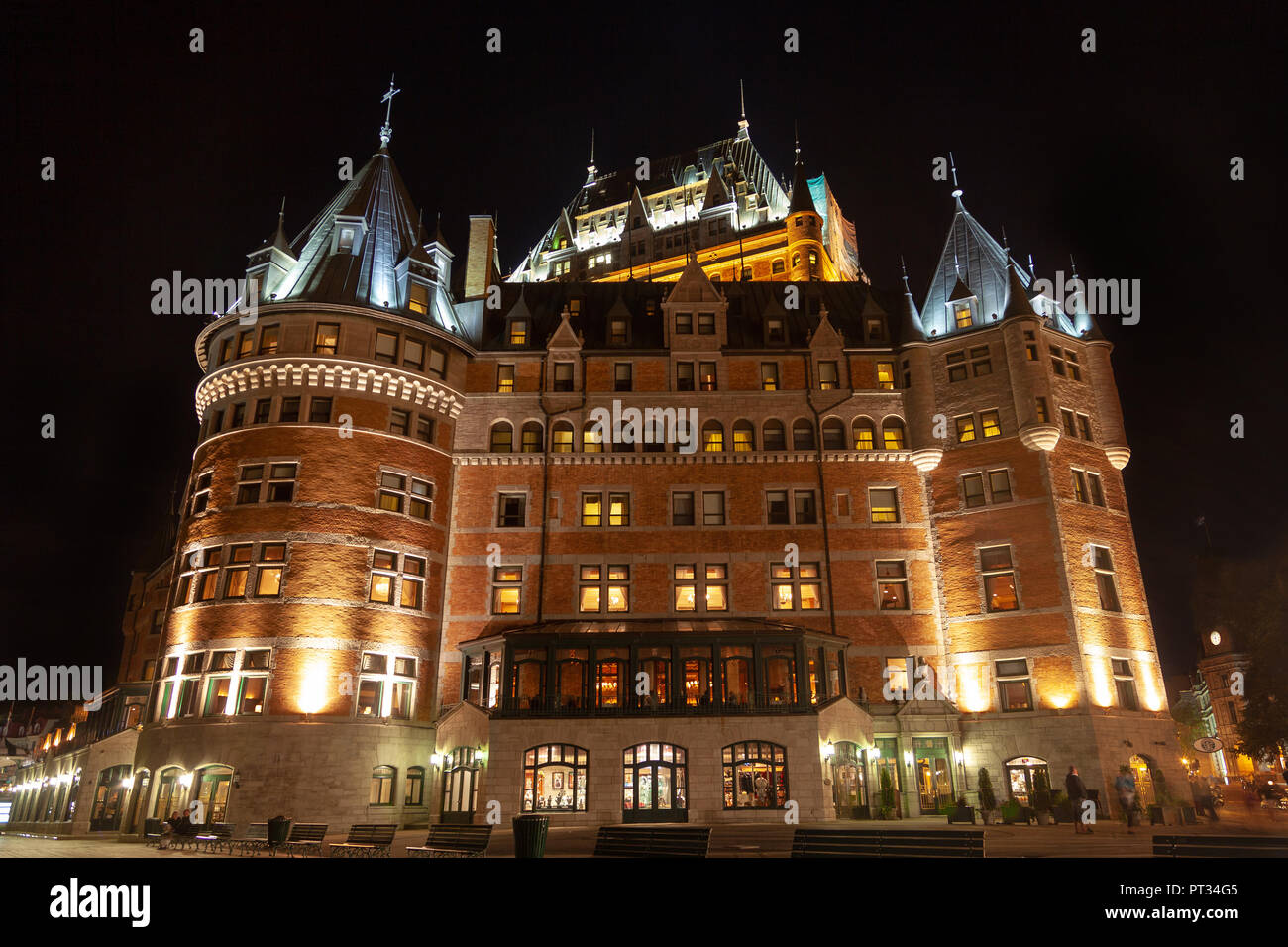 QUEBEC CITY, Kanada - 21 Aug, 2012: Die historischen Chateau Frontenac wurde 1893 in der Oberen Stadt von Old Quebec, Kanada eröffnet. Die Chateauesque-styled Stockfoto