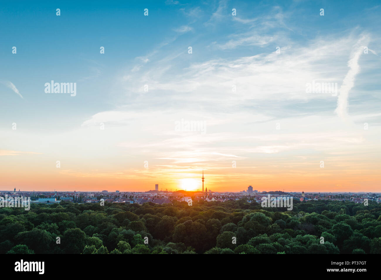 Sonnenuntergang über München Stockfoto