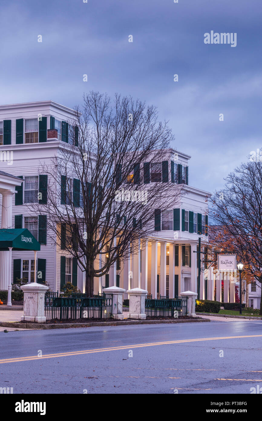 USA, Neuengland, Vermont, Manchester, die Equinox Inn, Herbst, Dawn Stockfoto