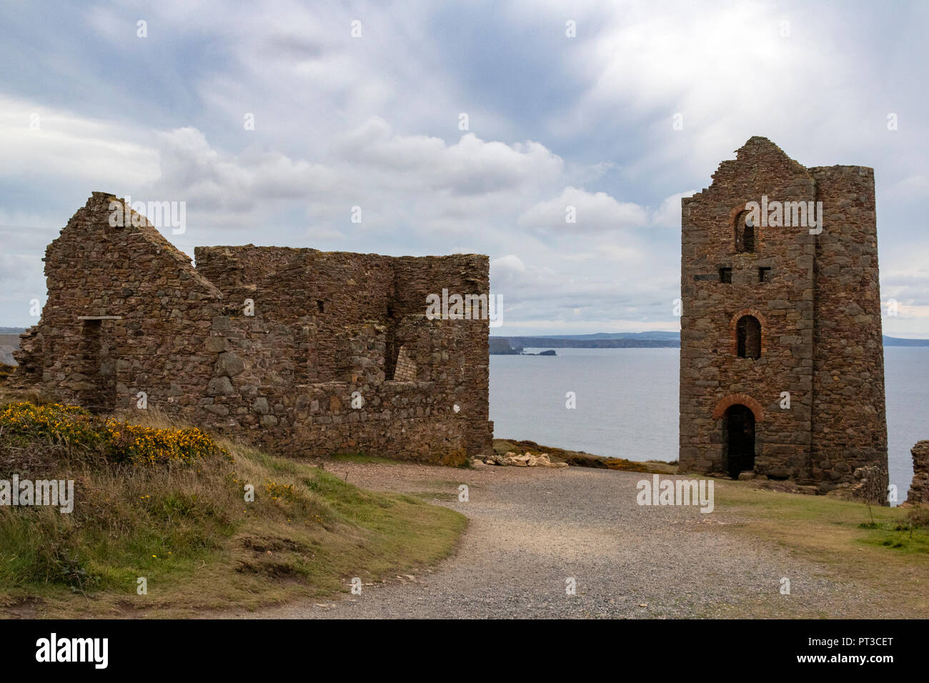 Wheal Coates Tin Mine. Anschluss, Laune Motor Haus und Briefmarken und Laune Motor Haus. Die hl. Agnes, Cornwall, England. Stockfoto