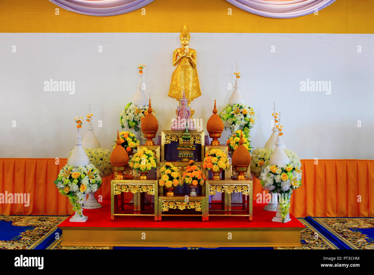 Idol von Lord Buddha im Wat Prathat, Pha Sorn Kaew, in Khao Kor, Phetchabun, Thailand. Stockfoto