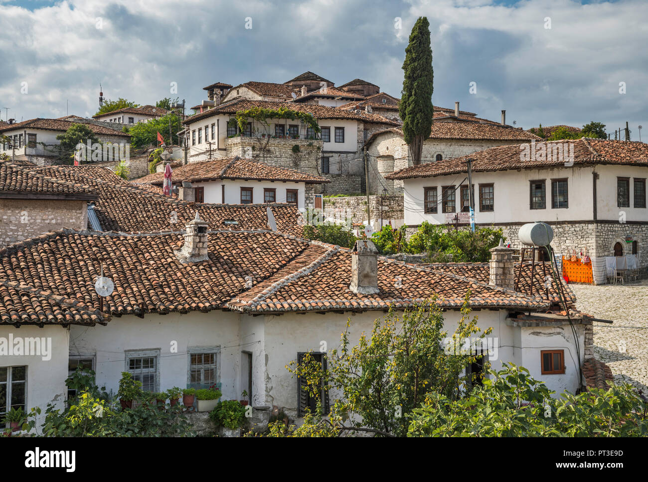 Im osmanischen Stil Häuser Castle Hill in Berat, UNESCO-Weltkulturerbe, Albanien Stockfoto