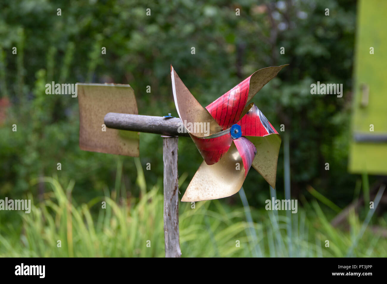 Vane Spielzeug zum Schutz der Garten von Schädlingen Vögel Stockfoto