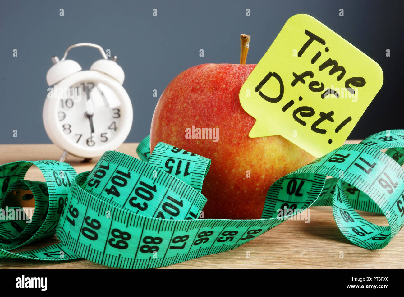 Zeit für Ernährung auf einen Stick geschrieben. Gewicht-verlust-Konzept. Stockfoto