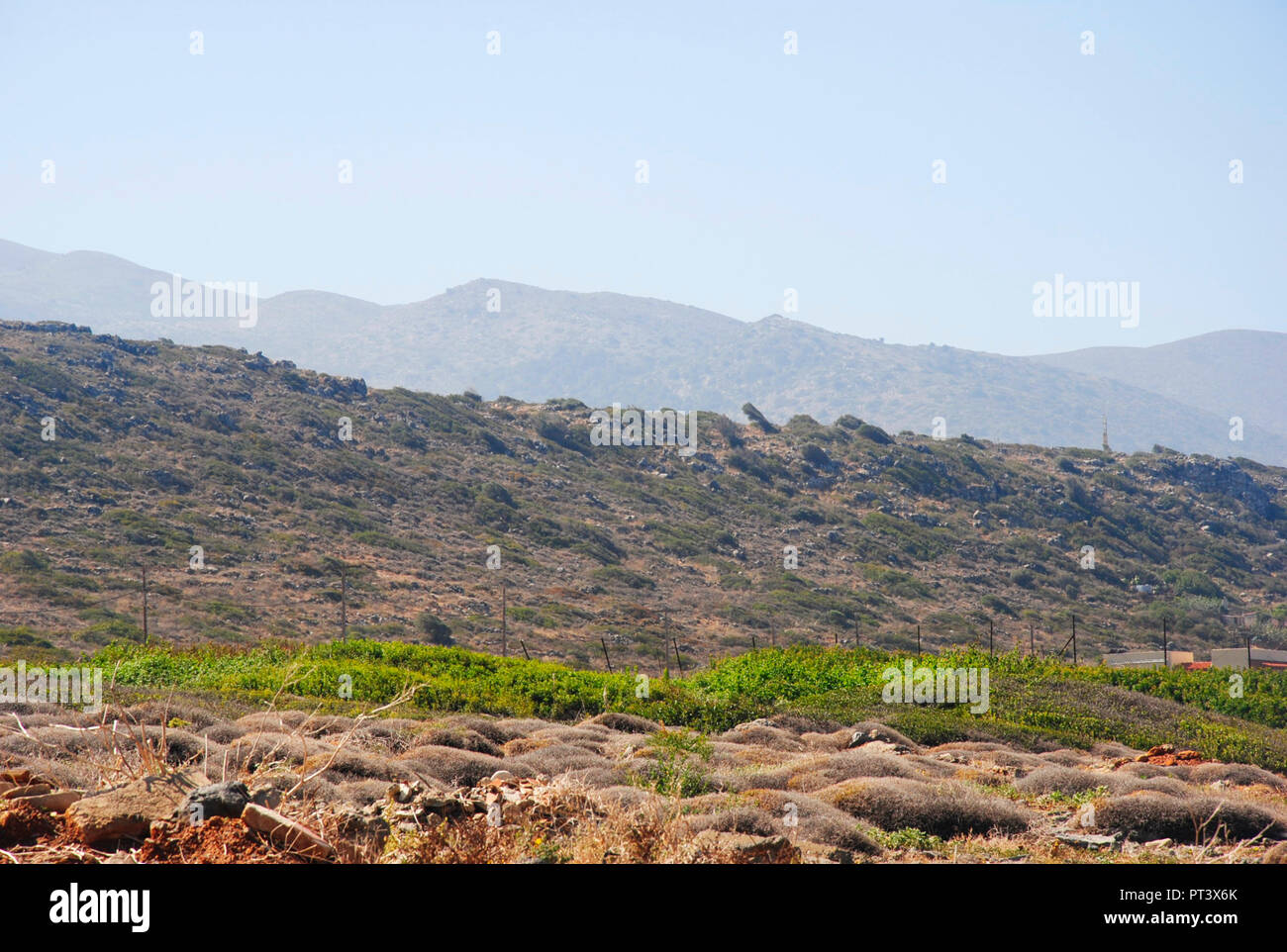 Ländliche Landschaft auf einem Hügel in der Nähe von Sisi auf der Griechischen Insel Kreta Stockfoto