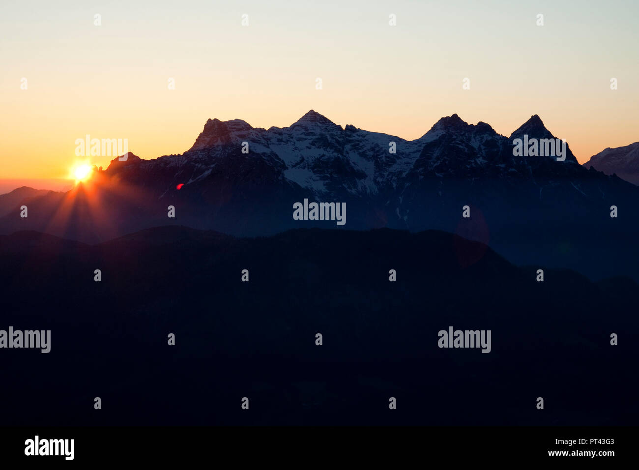 Blick auf Lofer Berge aus dem Kitzbüheler Horn, Tirol, Österreich. Stockfoto