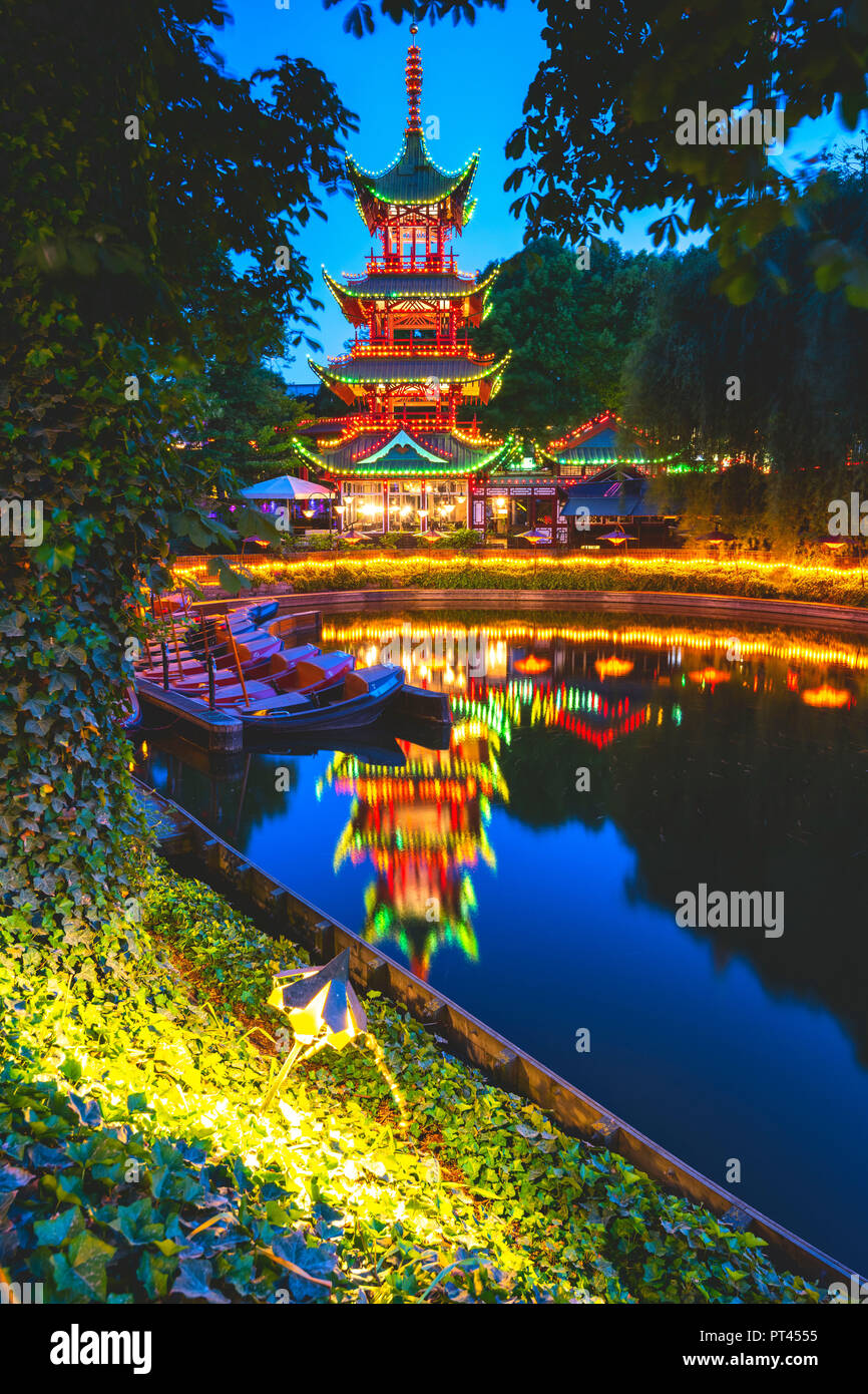 Das Tivoli Garten in Kopenhagen, Hovedstaden, Dänemark, Nordeuropa, Stockfoto