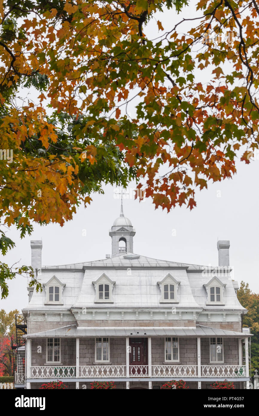Kanada, Quebec, Capitale-Nationale Region, Deschambault, Denys Arcand Schule für Musik, Herbst Stockfoto