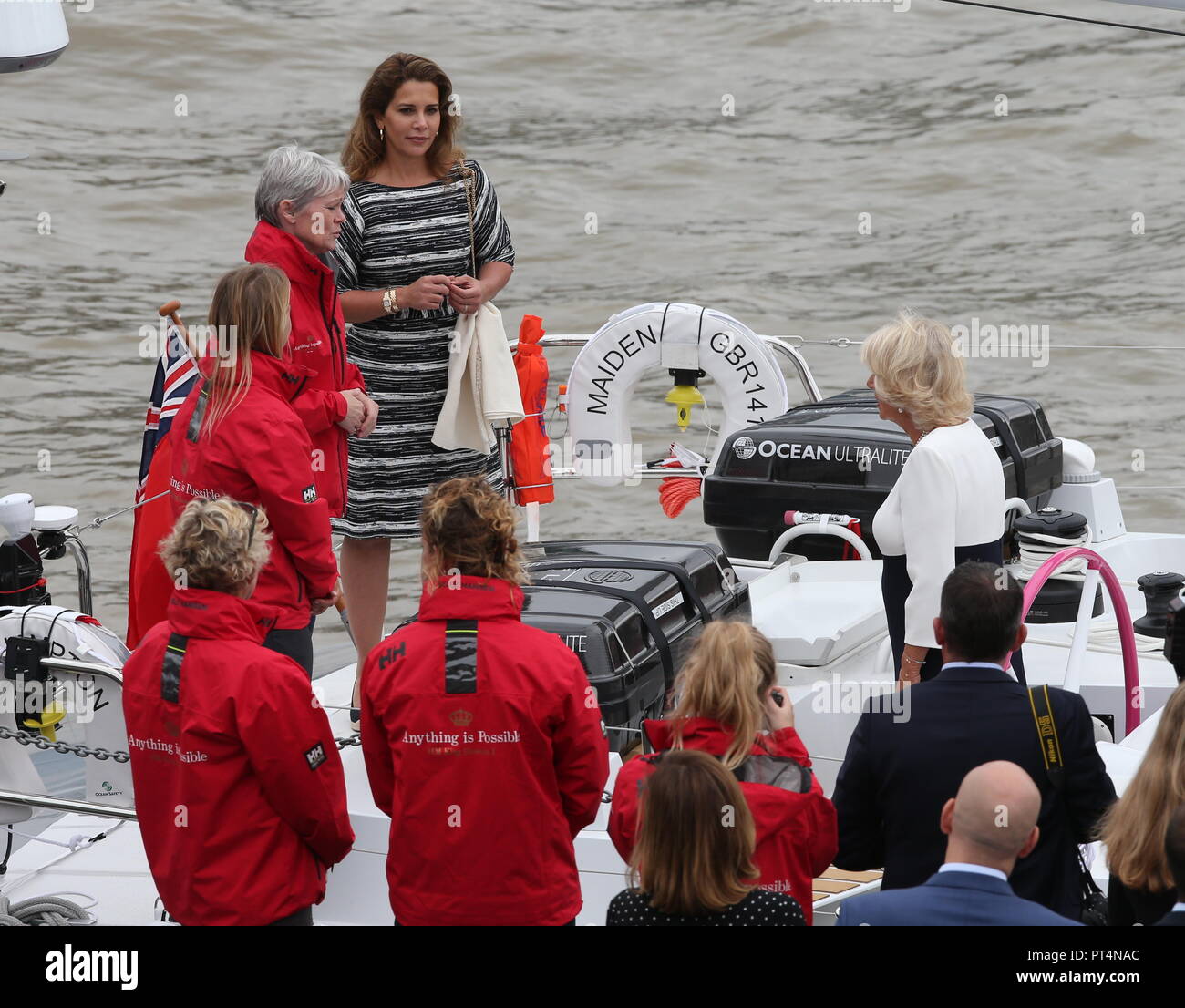 Der Prinz von Wales und die Herzogin von Cornwall besuchen Sie die 'MAiden "Yacht und mit Ihrer Königlichen Hoheit, Prinzessin Haya Bint Hussein in St. Katharine Docks in London, Wo: London, Vereinigtes Königreich, wenn: 5. Sep. 2018 Credit: WENN.com treffen Stockfoto