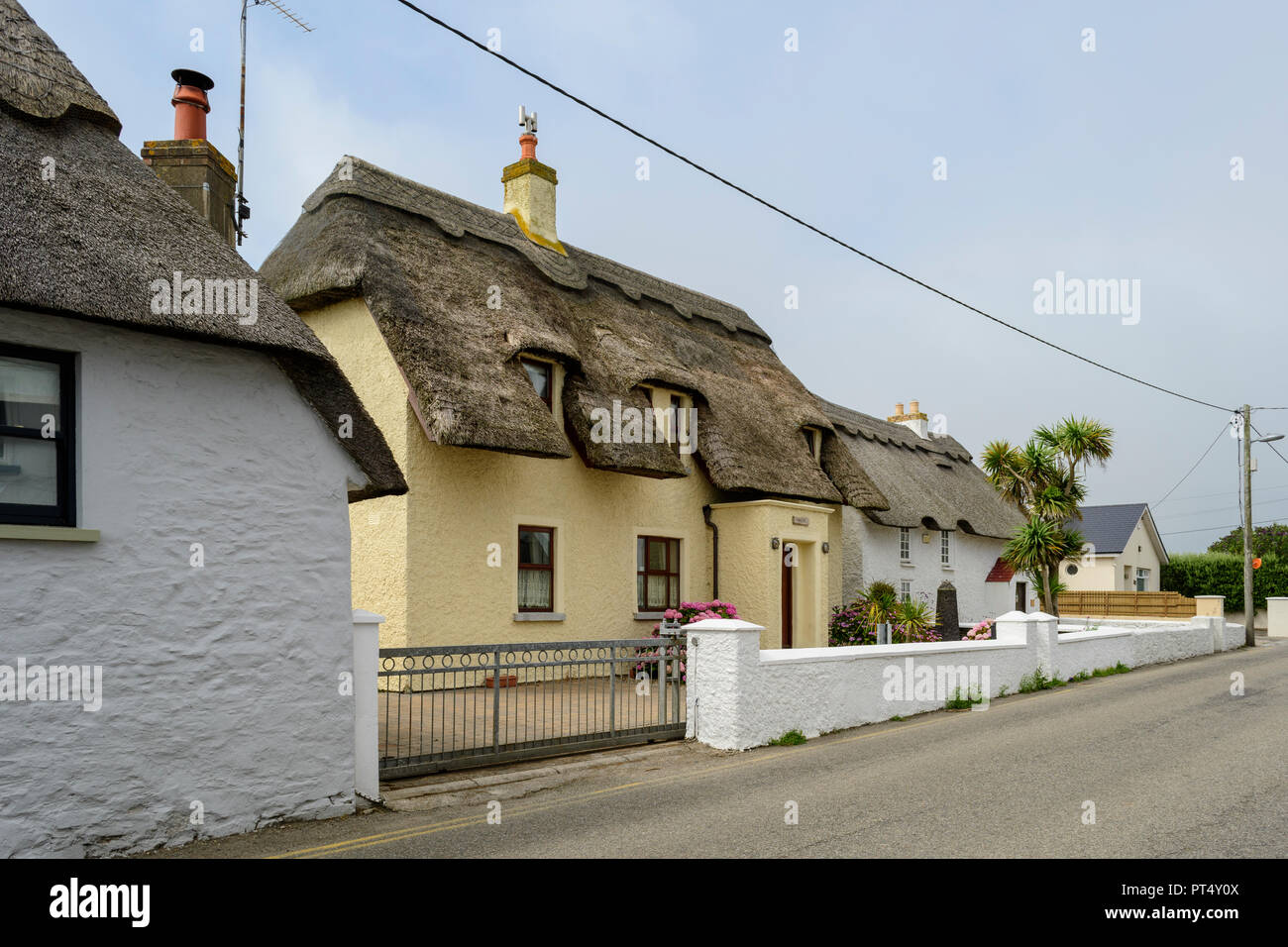 Reetgedeckte Cottages in Kilmore Quay, Co Wexford, Irland Stockfoto