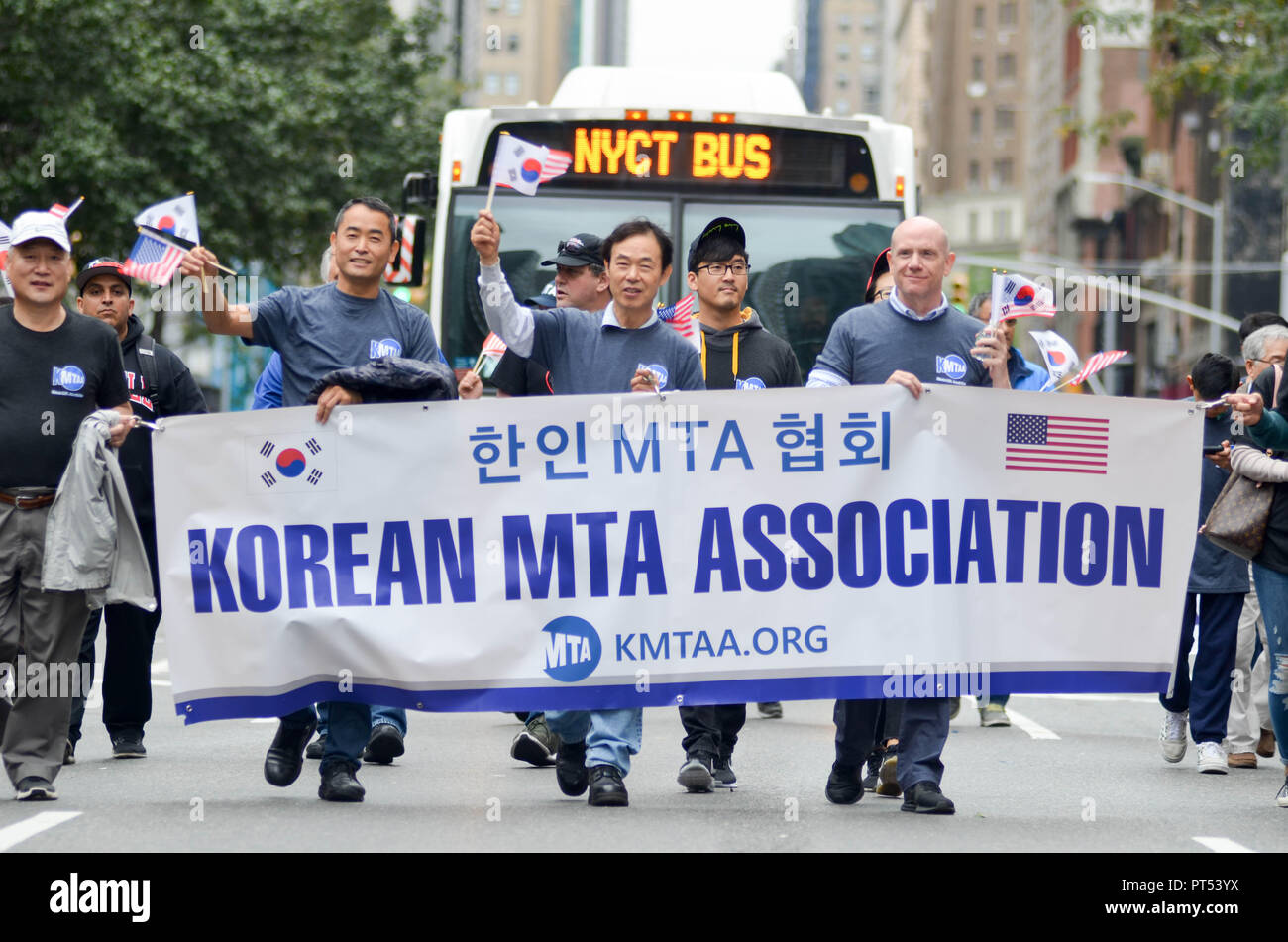 New York City, USA. 6. Oktober 2018. Koreanische Day Parade an der 6th Avenue zwischen der 34th Street bis 27 Street in Manhattan. Credit: Ryan Rahman/Alamy leben Nachrichten Stockfoto