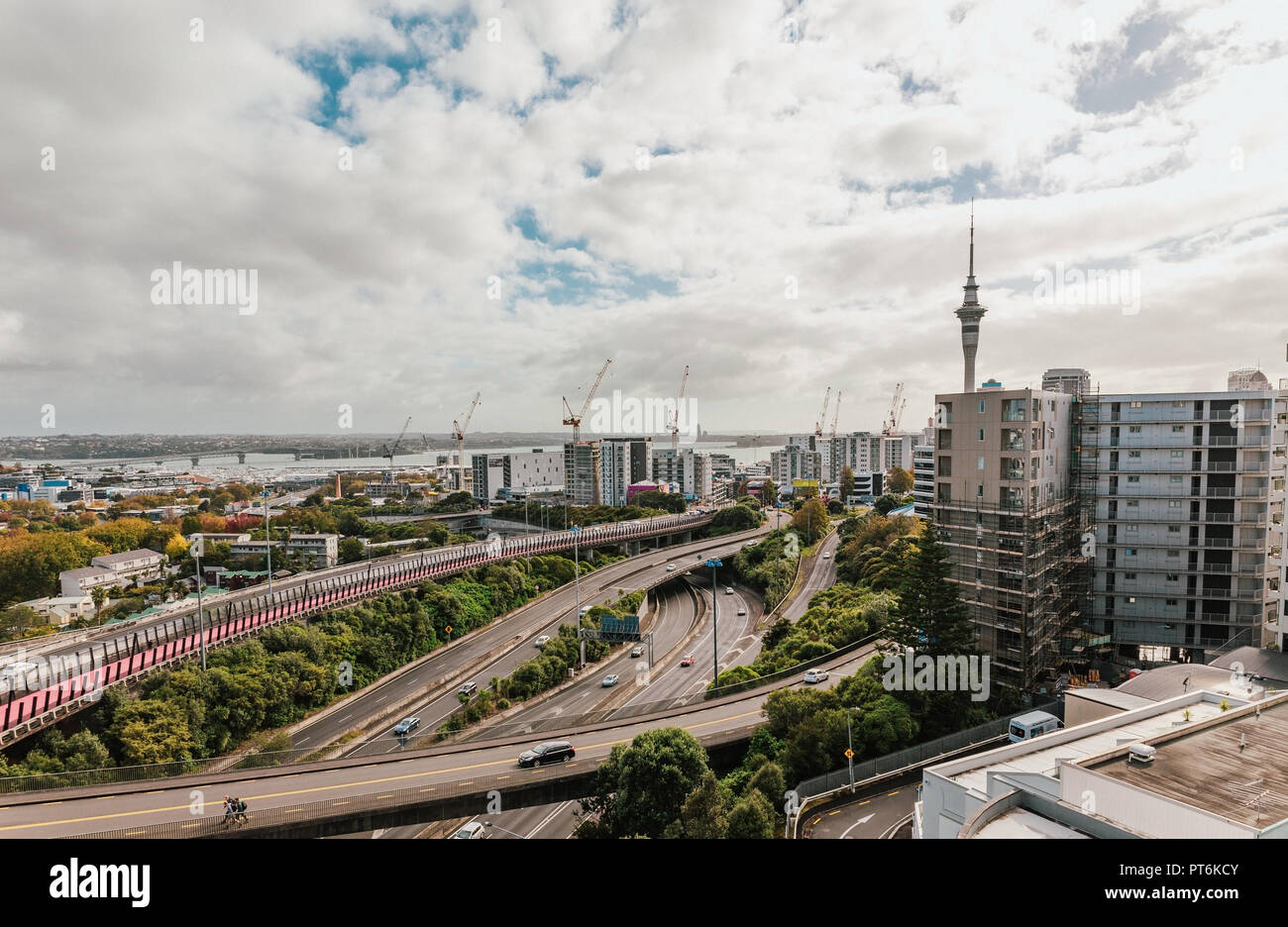 Blick auf den Central Business District von Auckland, Neuseeland tagsüber Stockfoto