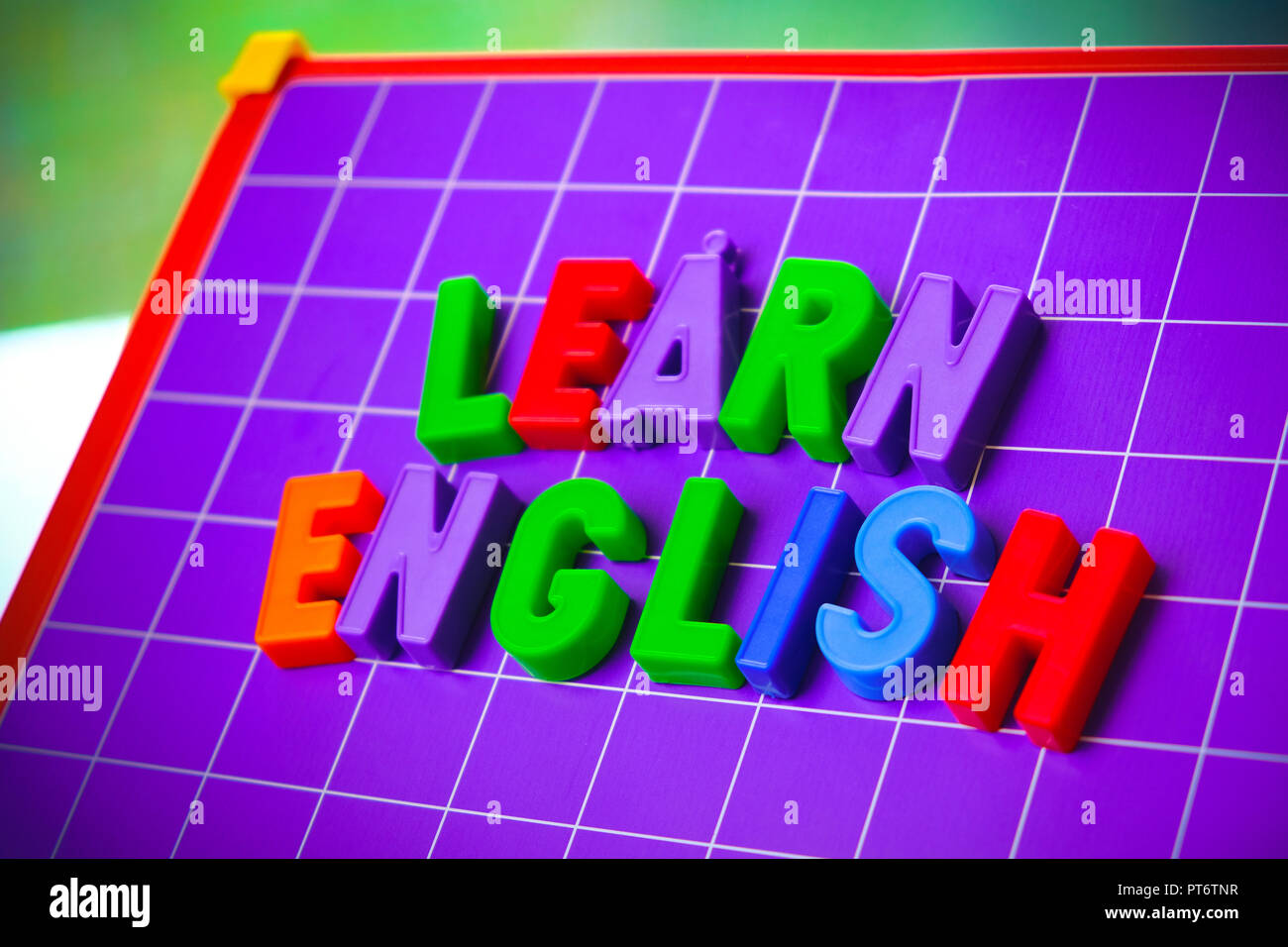 Englische Alphabet am Magneten Buchstaben lernen Stockfoto