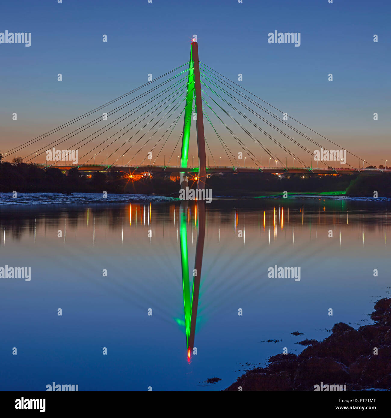 Nördlichen Turm Brücke bei Dämmerung, Sunderland, Tyne und Wear, Großbritannien Stockfoto