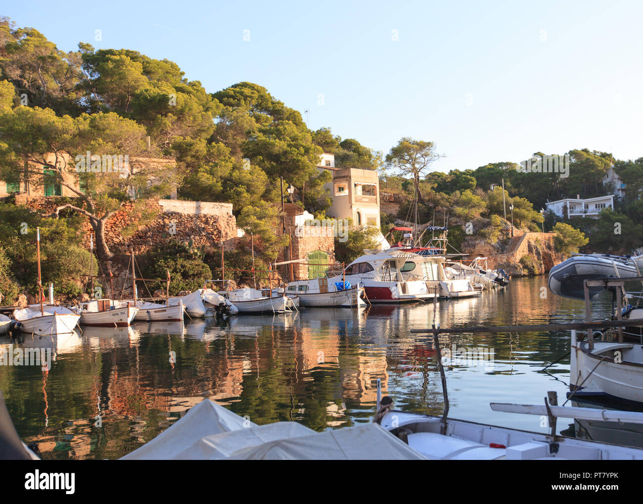 Früh am Morgen in den Hafen von Cala Figuera, Llombards, Europa, Spanien, Mallorca, Cala Figuera, Santanyi, Balearen, Spanien, Mittelmeer Se Stockfoto