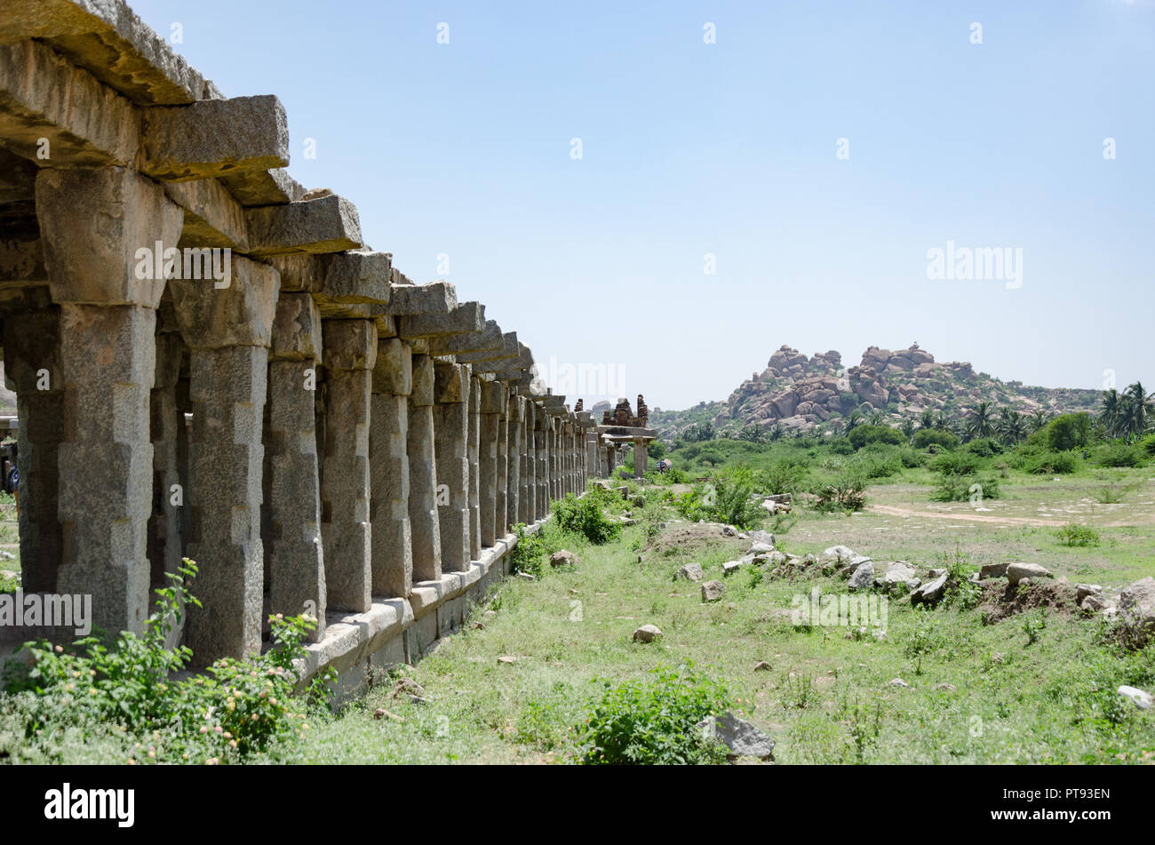 Krishna Bazar (Markt) gegenüber Krishna Tempel in Hampi, Karnataka, Indien. Stockfoto