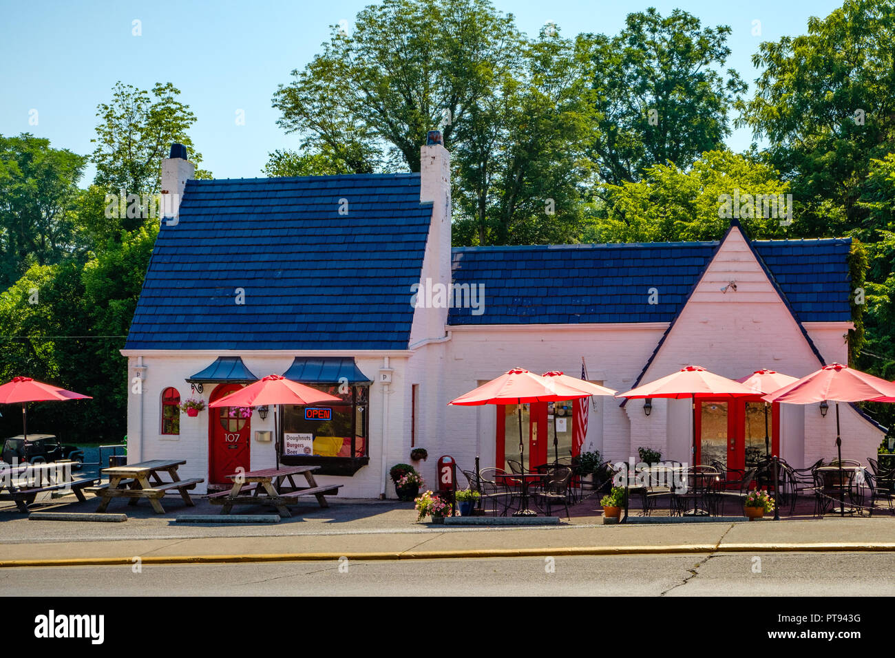 Reine isst American Restaurant, 107 North Main Street, Lexington, Virginia Stockfoto