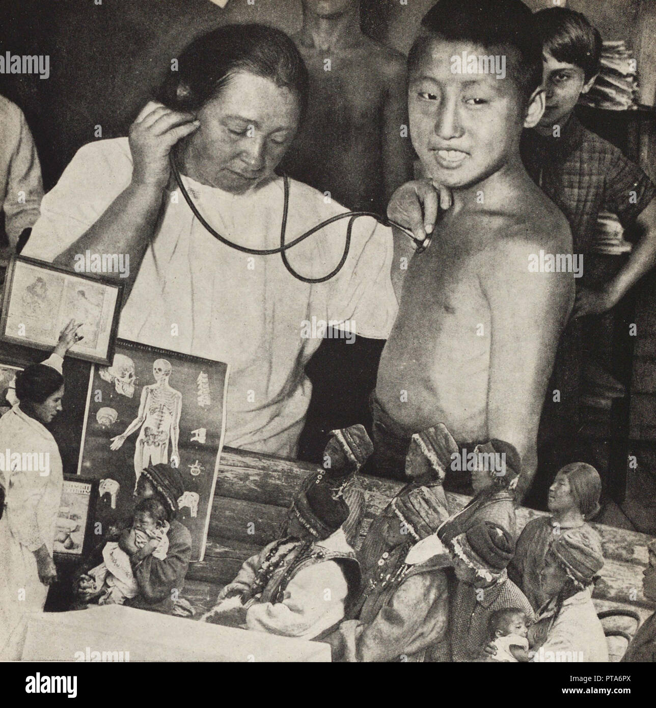 Medizin in der UDSSR. Abbildung aus der UDSSR baut Sozialismus, 1933. Schöpfer: Lissitzky, El (1890-1941). Stockfoto