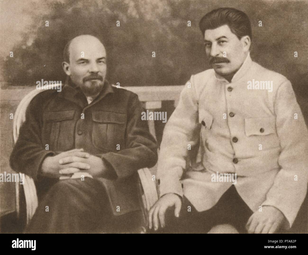 "Lenin und Stalin in Gorki (Bei Moskau), 1922', (1939). Schöpfer: Unbekannt. Stockfoto