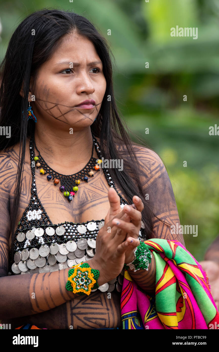 Mittelamerika Panama Gatun See Embera Indian Village Stockfotografie