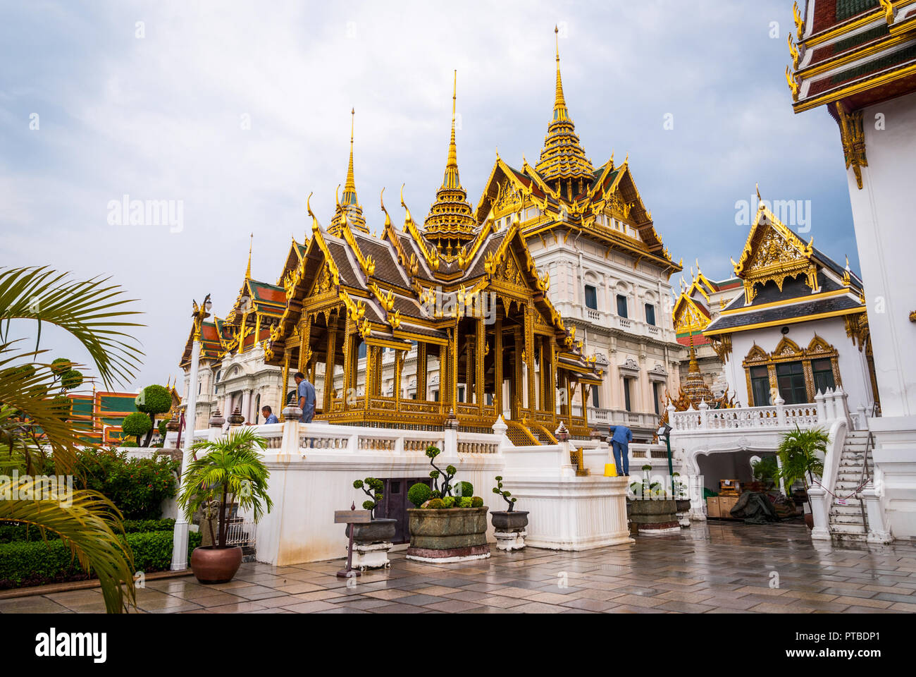 Bangkok, Thailand - 11.September 2015: Leute, Wat Phra Kaew, Smaragd Buddha Tempel, Bangkok Stockfoto