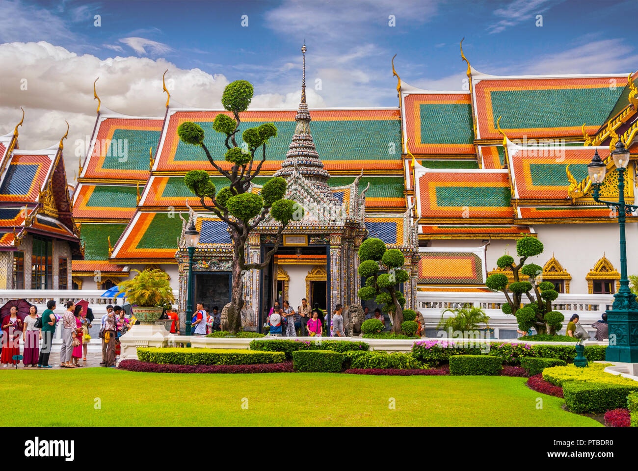 Bangkok, Thailand - 11.September 2015: Leute, Wat Phra Kaew, Smaragd Buddha Tempel, Bangkok Stockfoto