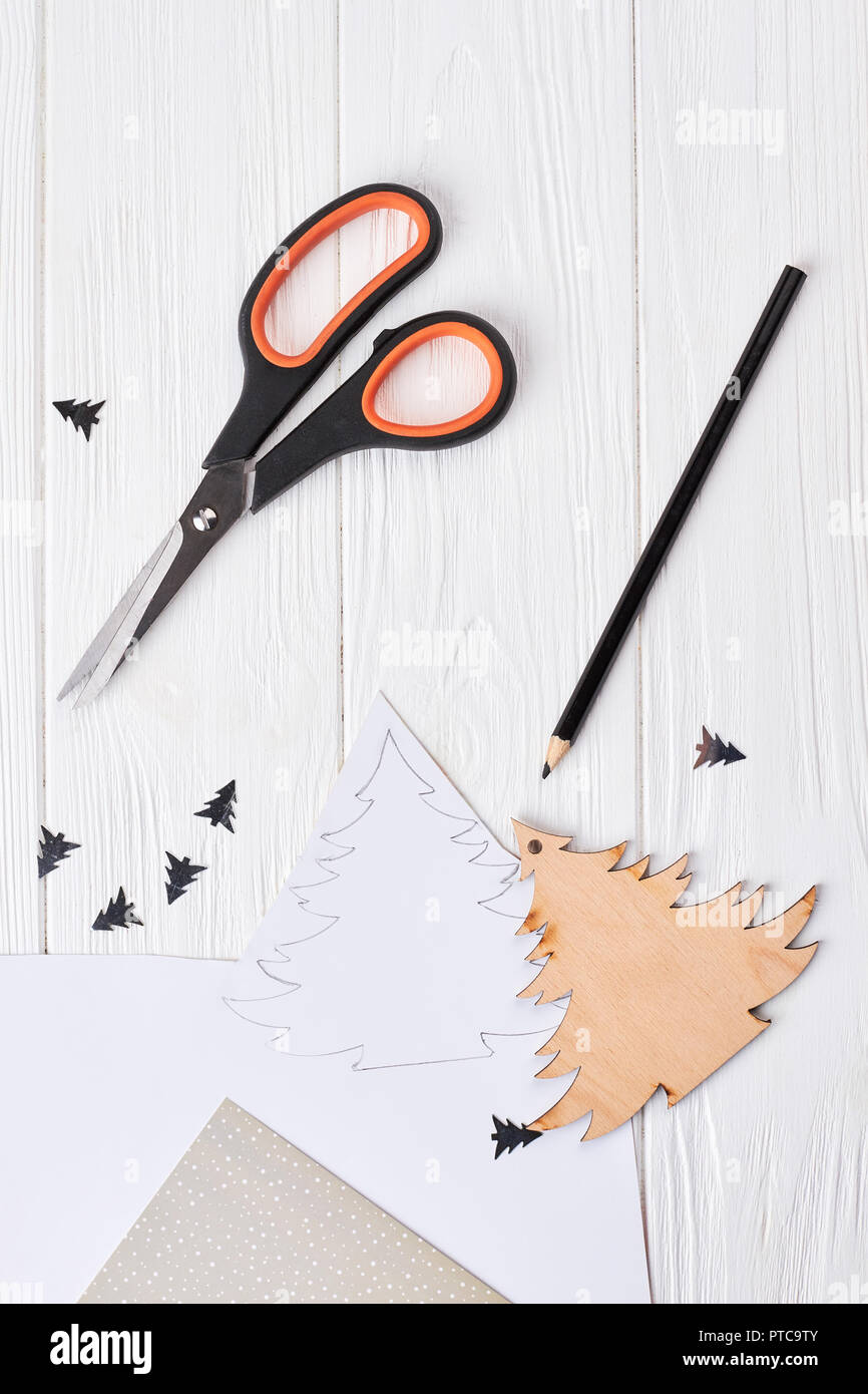 Schere Bleistift Aus Holz Geschnitzte Weihnachtsbaum