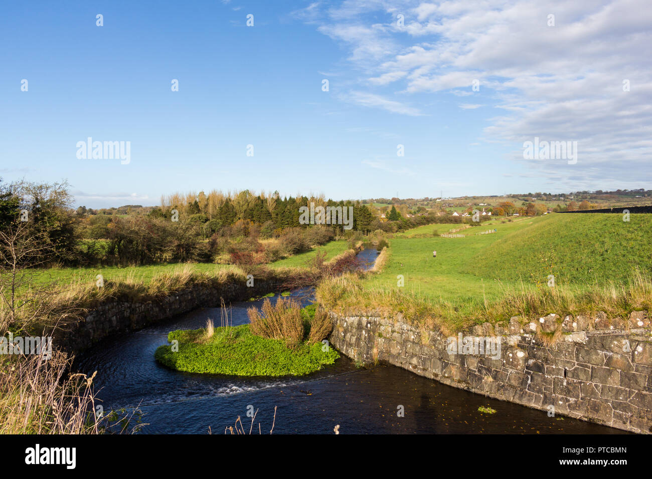 Abfluss für Wasser Überlauf am Behälter. Stoneyford Reservoir, County Antrim, Nordirland. Stockfoto