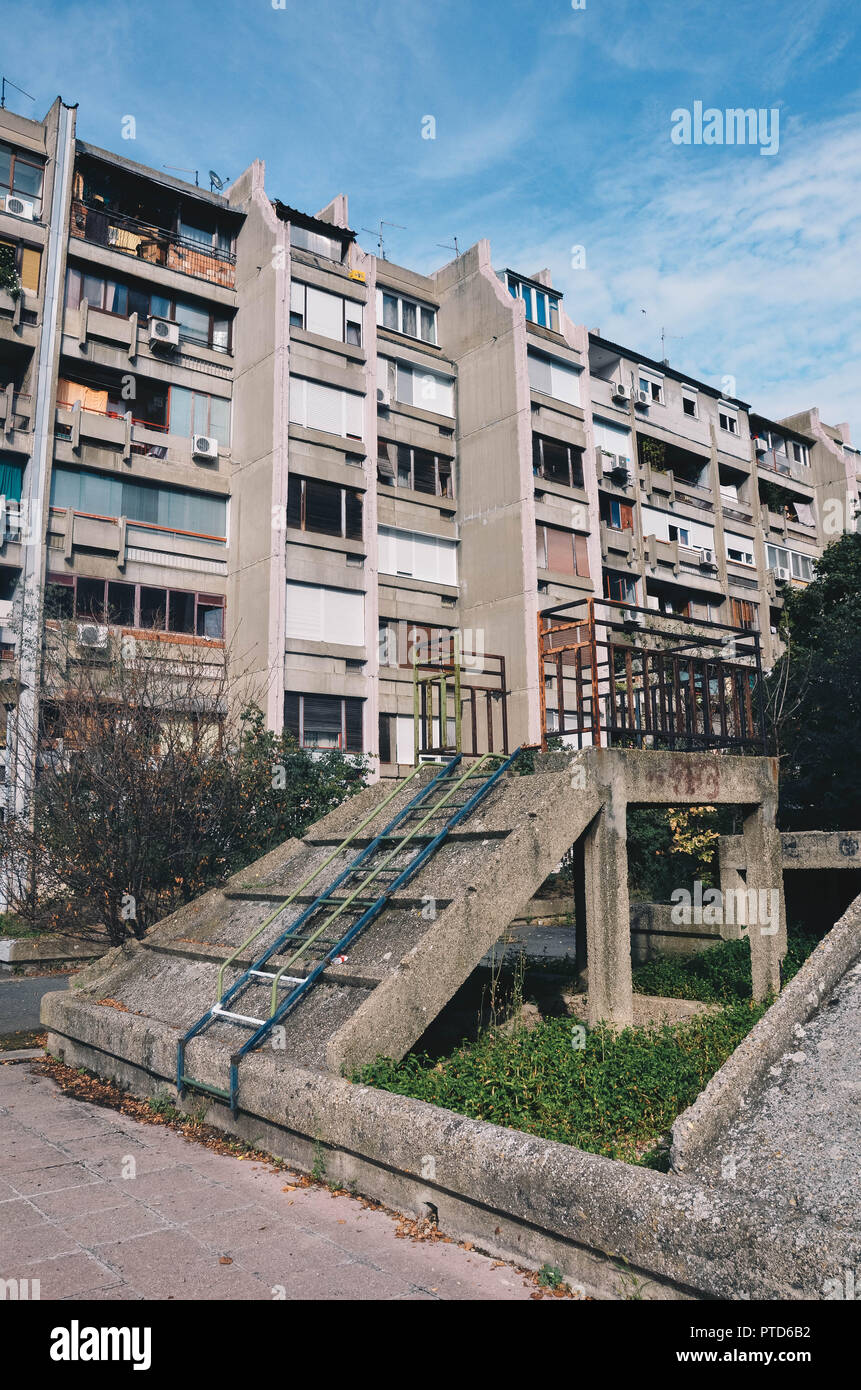 Wohnungsbau in Block 23, Neu Belgrad (Novi Beograd), Belgrad, Serbien, Balkan, September 2018 Stockfoto