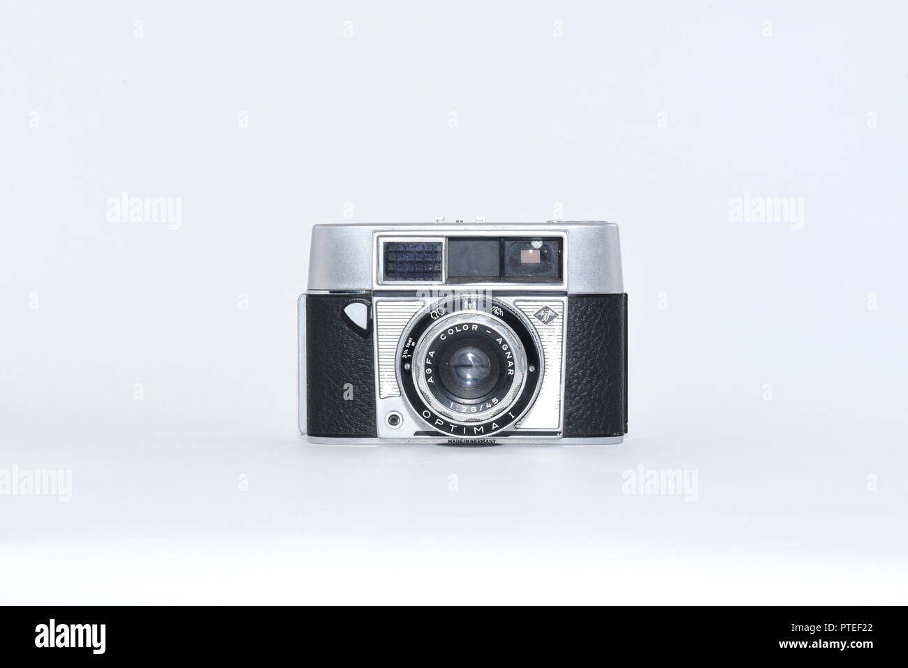 AGFA Optima 1 Filmkamera. 35-mm-Kamera voll funktionsfähig, die Agfa Optima  1 ist ein 35 mm automatische Film, Sucher von Agfa in Deutschland aus  Stockfotografie - Alamy