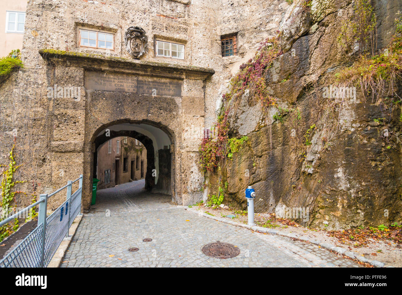 Innere Steintor Innere Stone Gate Auf Steingasse Wurde In 1280 Erbaut Wahrend Im Jahre 1634 Erweitert Das Alteste Tor Von Salzburg Osterreich Stockfotografie Alamy