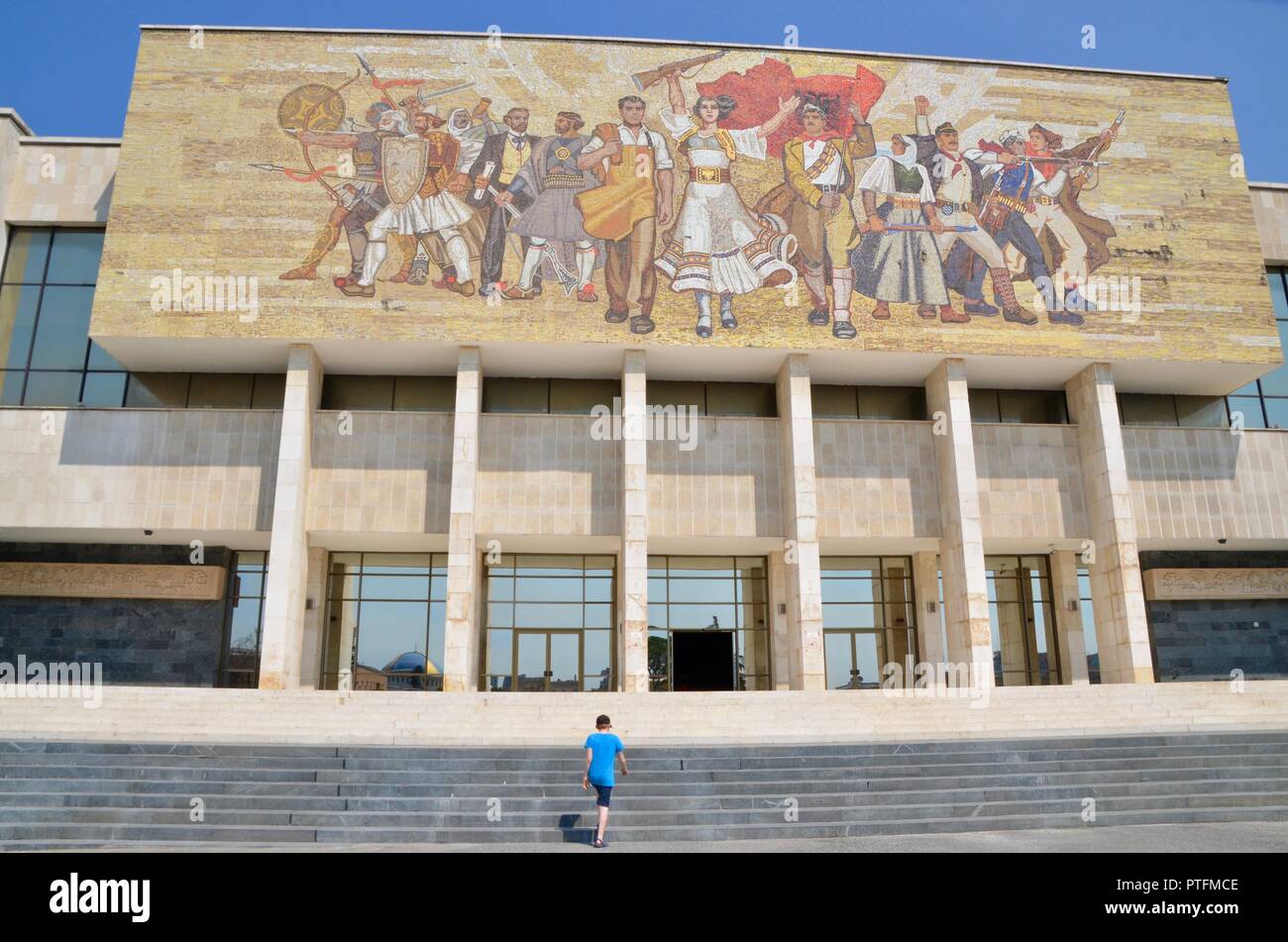 National History Museum (Tirana) Albanien Außenansicht im Sommer Stockfoto