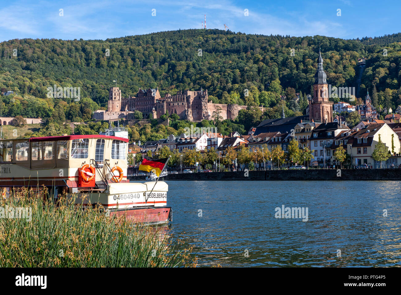 Die Alte Brücke über den Neckar, in der Altstadt von Heidelberg, Heidelberger Schloss, Deutschland, Stockfoto