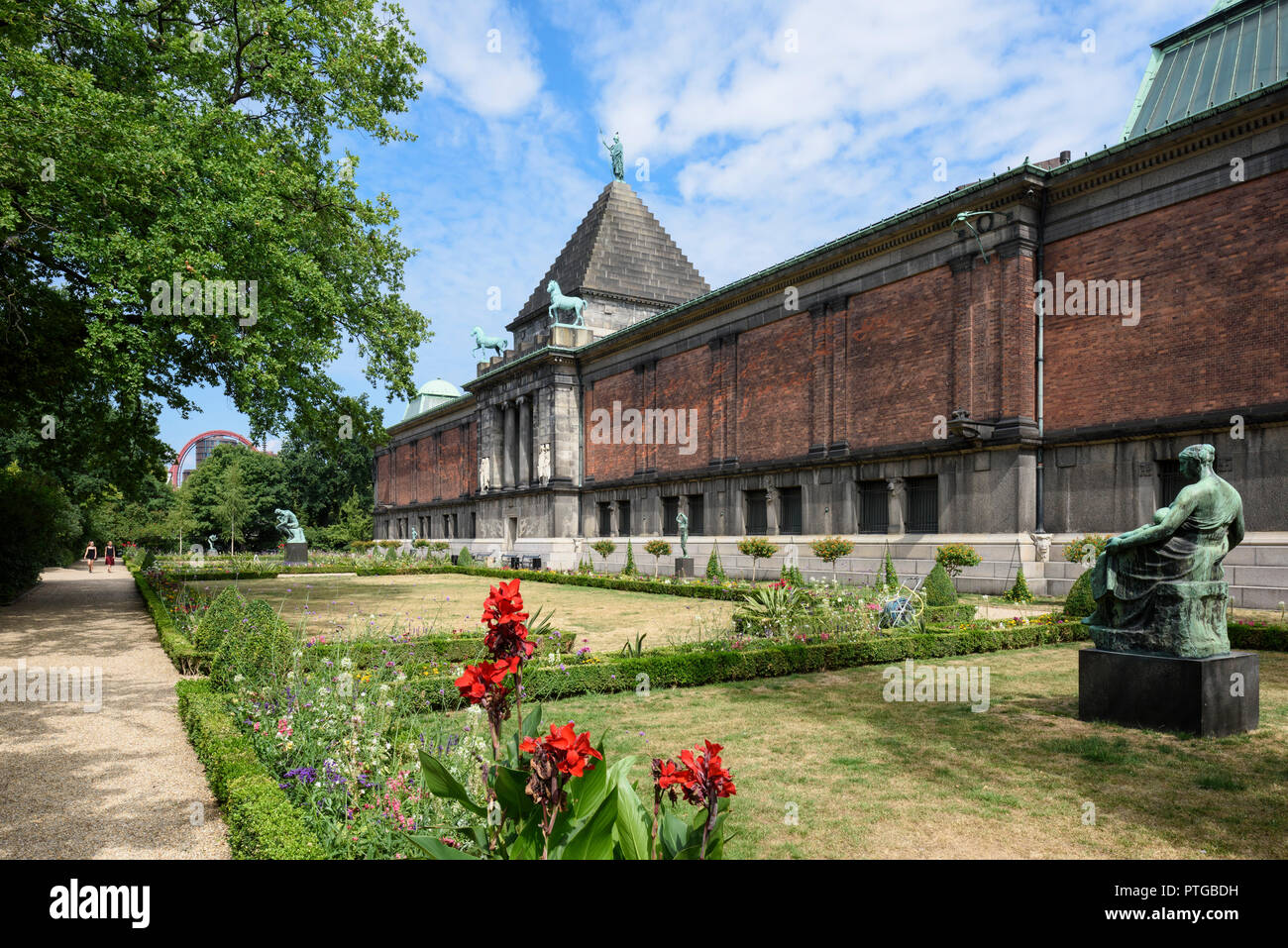 Kopenhagen. Dänemark. Hinteren Garten der Ny Carlsberg Glyptotek Museum. Stockfoto