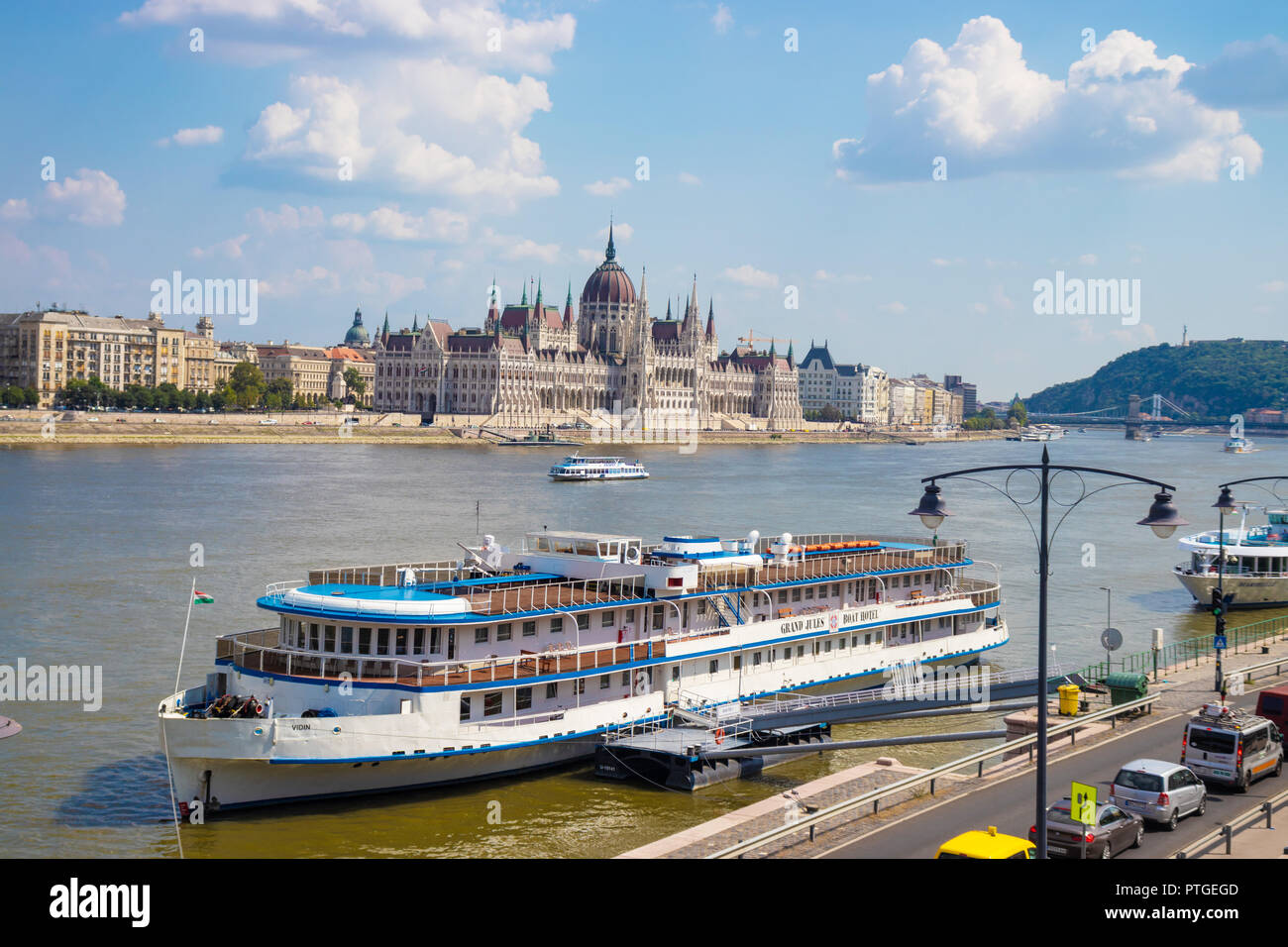 Das Parlament (orszaghaz) und der Donau, Weltkulturerbe der UNESCO, Budapest, Ungarn, Stockfoto