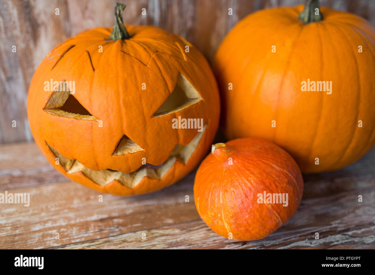 Jack-o-Lantern oder geschnitzte Halloween Kürbis Stockfoto