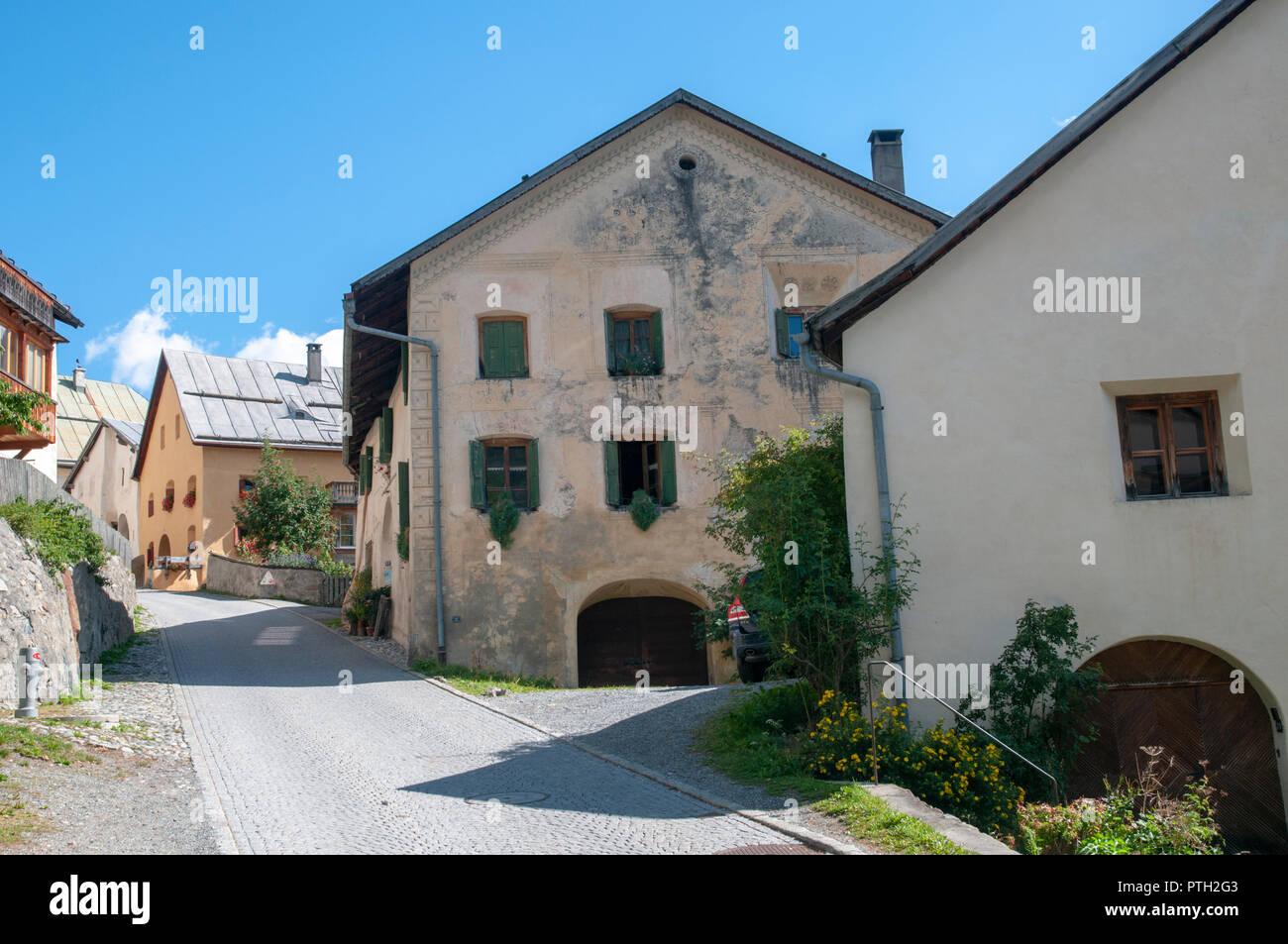 Engadiner Dorf Guarda, Schweiz Stockfoto