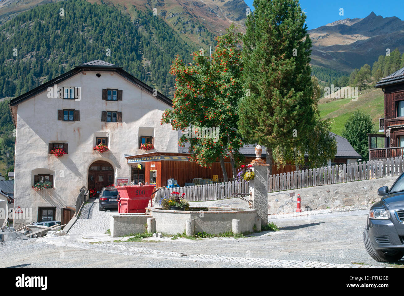 Engadiner Dorf Guarda, Schweiz Stockfoto