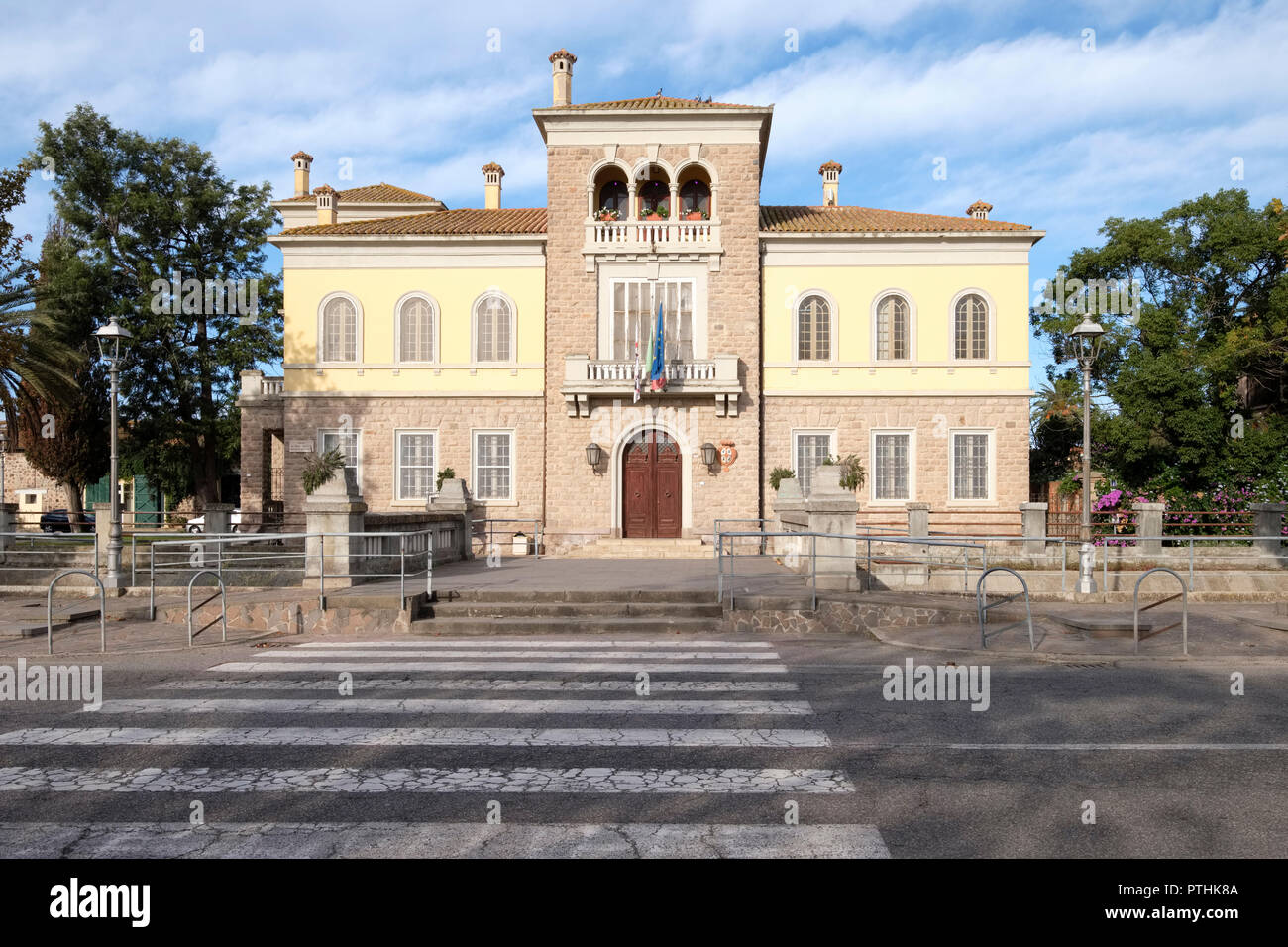Municipio, Rathaus/Rathaus Arborea (mussolinia), Sardinien, Italien Stockfoto