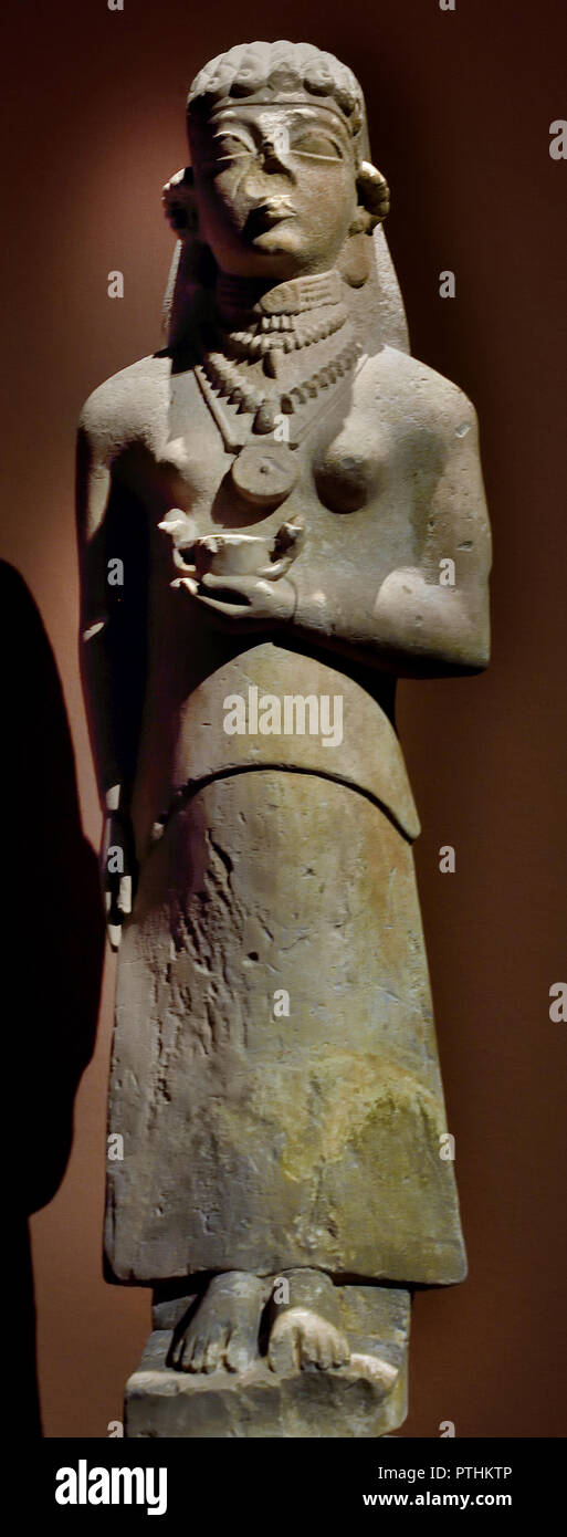 Votive Statue einer Frau m 550 v. Chr. Eisenzeit, archaische Zyperns Zypern Stockfoto