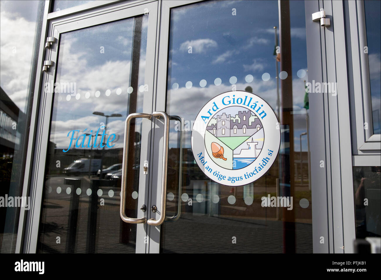 Adrgillan Community College, Balbriggen, Co Dublin, die Schule war gezwungen, nach angeblichen online Drohungen gegen Schüler und Mitarbeiter in den Sozialen Medien gemacht wurden. Stockfoto