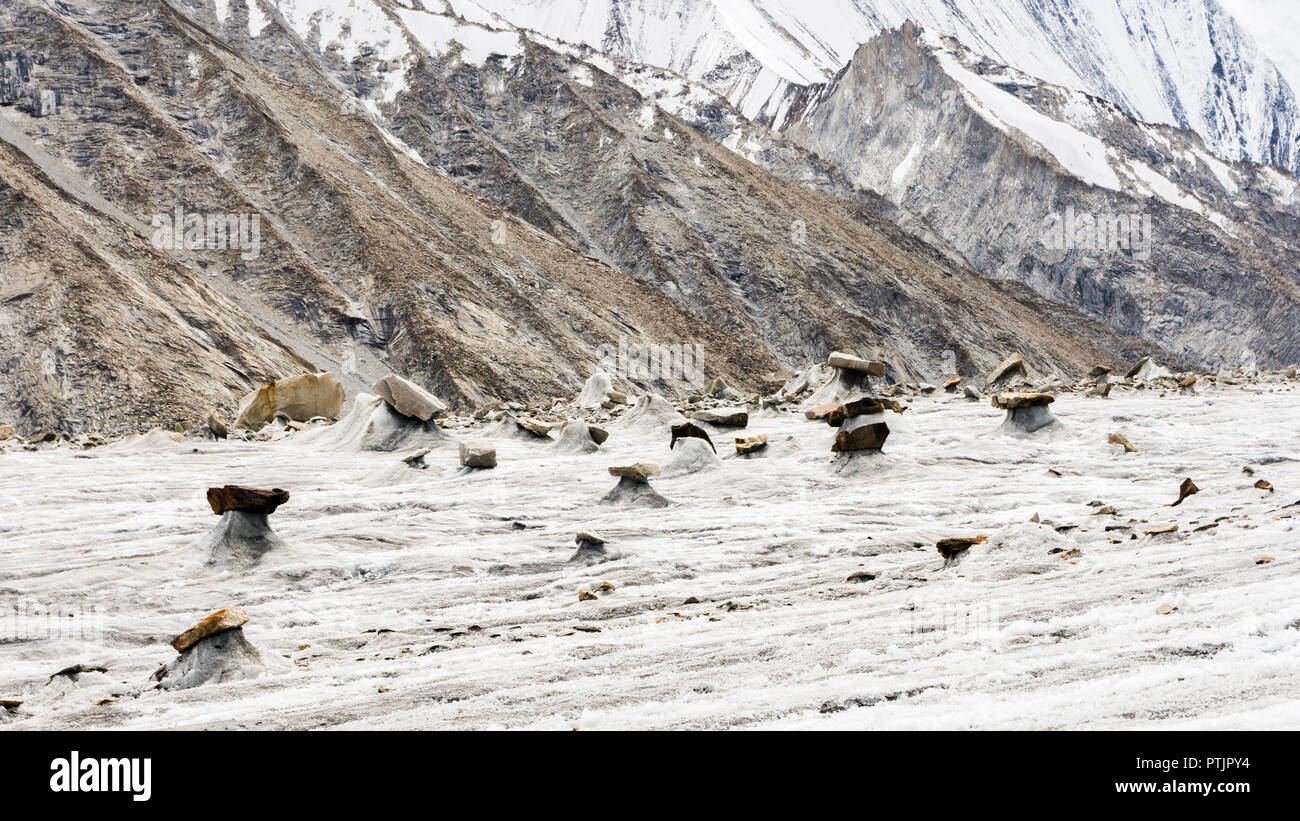 Felsen auf Eis Podeste, auf Vigne Gletschers, 1627-1630, Stockfoto