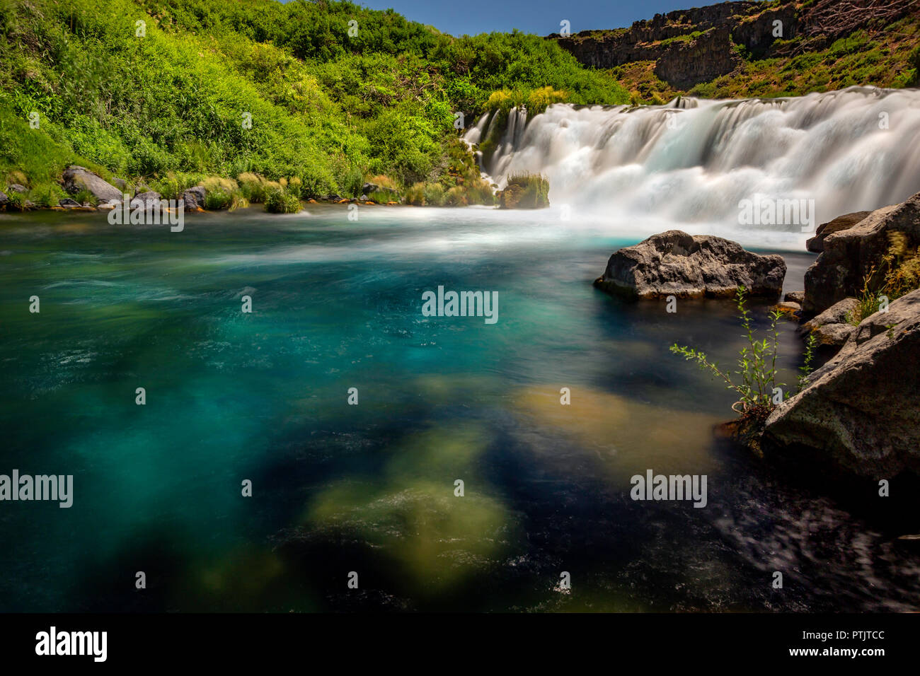 Wasserfall in Box Canyon, Idaho fließt. Stockfoto