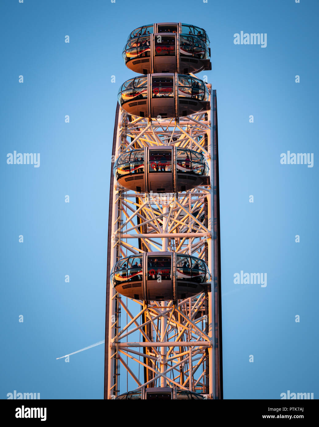 Profil anzeigen von London Eye Stockfoto