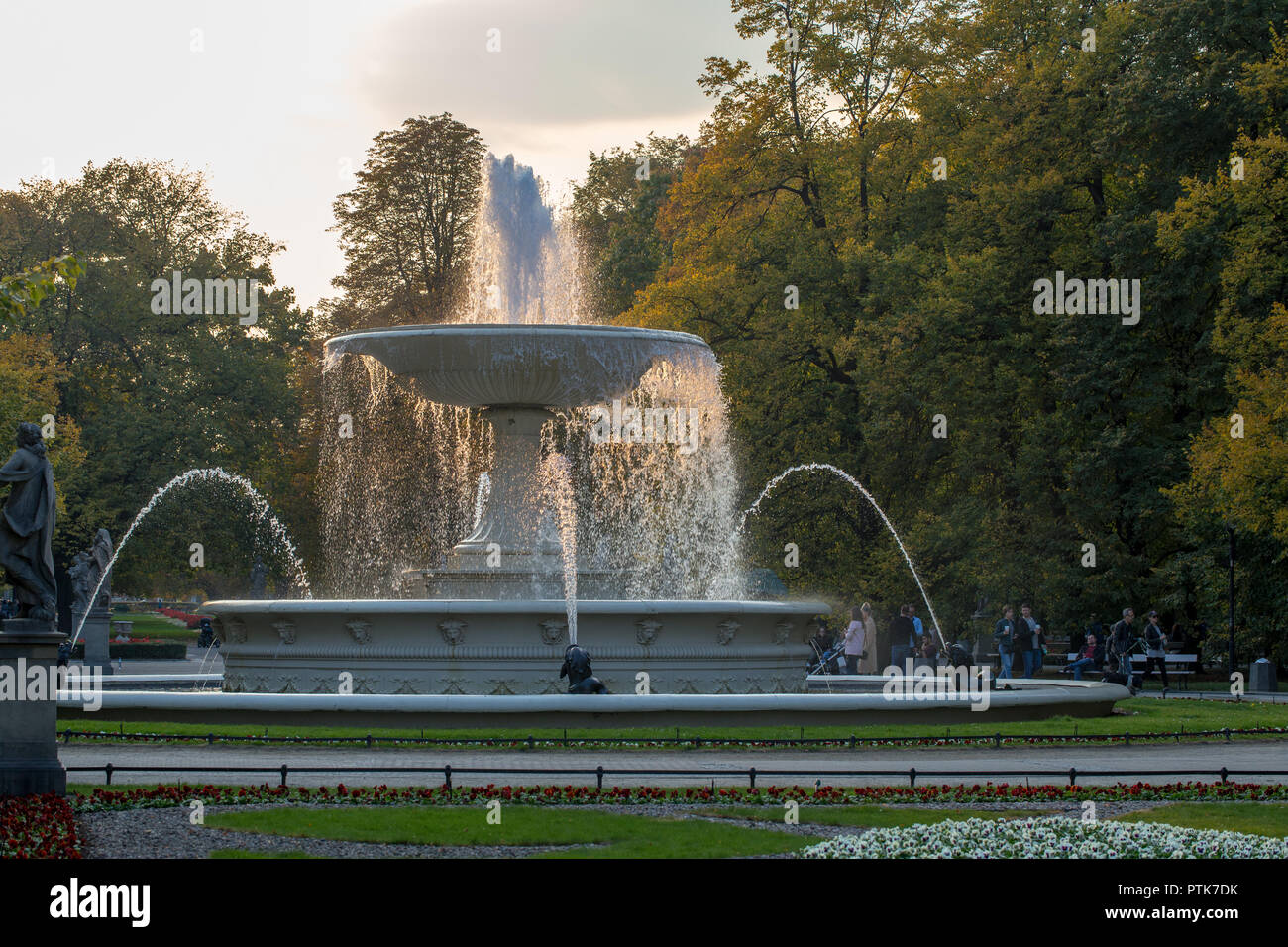 Brunnen am Sächsischen Garten Park in Warschau, Polen Stockfoto