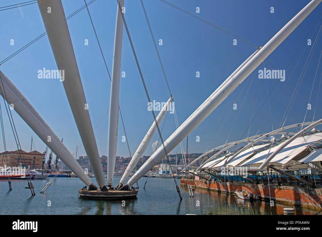 Hafen von Genua Stockfoto