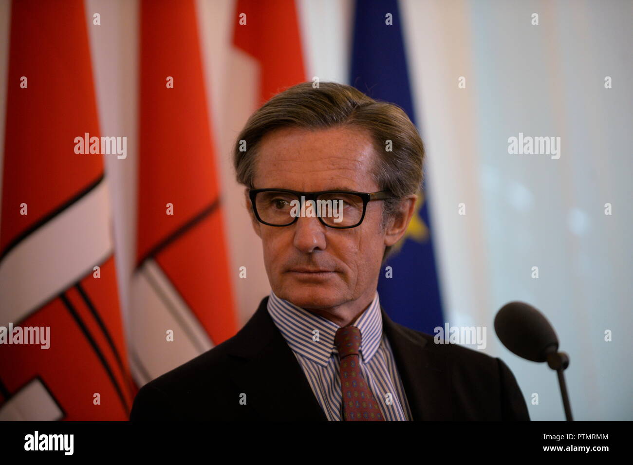 Wien, Österreich. 10. Oktober 2018. Ministerrat im Bundeskanzleramt. Das Bild zeigt Regierungssprecher Peter Launsky-Tieffenthal. Kredit: Franz Perc / Alamy Live News Stockfoto