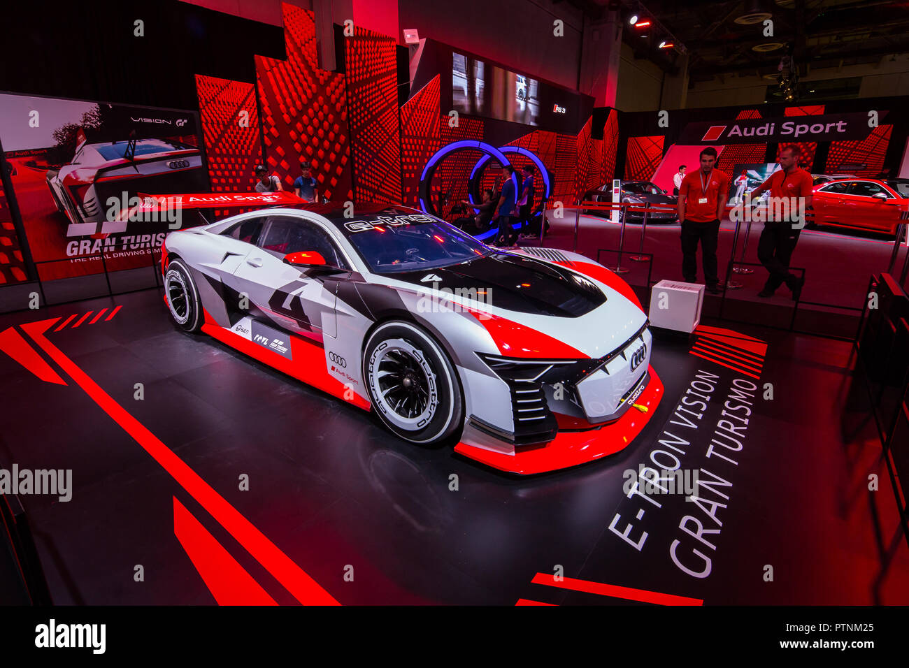 Marke Audi neue Erfahrungen 2018 in Singapur geschieht am 10. Oktober 2018, Anzeige der E-Tron Vision Gran Turismo car. Stockfoto